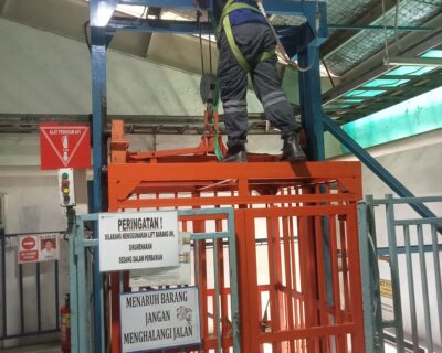 Service & Maintenance Cargo Lift 3Ton Hitachi Hoist PT. JATIM AUTOCOM INDONESIA